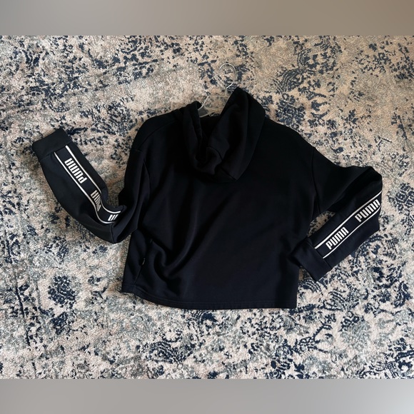 Puma Cropped Hoodie - Picture 8 of 10